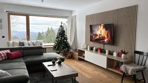 House with heated pool & BBQ - Image 5