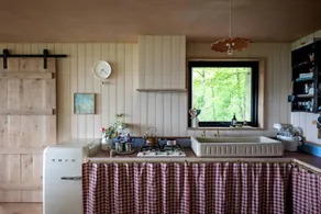 Luxurious Tree House Ideal for a Private Escape in Hereford, England - Image 3