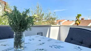Holiday apartment with balcony, 350 m from the sea - Image 2