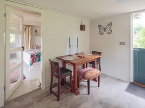 Family-oriented cottage with pool, garden & BBQ | River view | Pet-friendly - Image 3