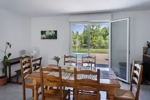 Family-friendly house with garden, pool & terrace | Lake view - Image 4