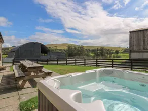 Casa rural apropiada para familias con jardín y jacuzzi - Image 4