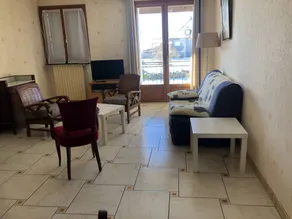 Agréable appartement entièrement équipé avec terrasse et jardin | Vue jardin - Image 3