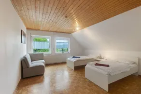 House with terrace, garden & barbecue | City view - Image 4