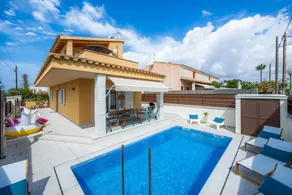 Holiday Home 'Es Reco' with Private Pool, Wi-Fi and Air Conditioning - Image 3