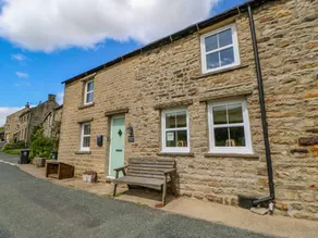 Children-friendly beautiful cottage | Pets are welcome - Image 2