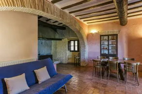 Apartment 'Apartaments Can Gibert - Albera' with Private Terrace, Wi-Fi and Air Conditioning - Image 4