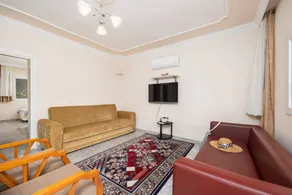 Family-oriented beautiful villa with garden, private pool & BBQ - Image 5