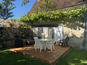 Holiday home with terrace, garden & barbeque | Garden view - Image 3