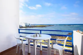 Apartment with terrace | Sea view - Image 2