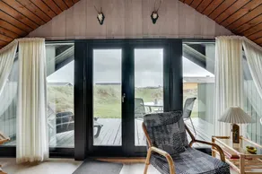 Wonderful holiday home with terrace - Image 4