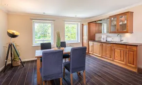 Appartement avec barbecue, jardin et terrasse | Vue jardin - Image 3