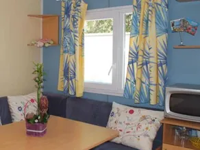 Beautiful mobile home with pool & terrace | Pets allowed - Image 5