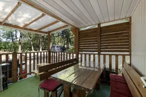 3-Bedroom Mobile Home with Air Conditioning, Shared Pool and Private Terrace - Image 3