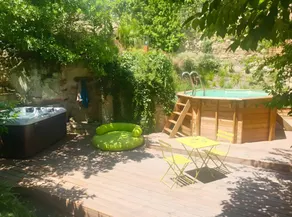 House with jacuzzi, BBQ & pool | Garden view - Image 2