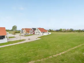 Family-friendly ample house with terrace, sauna & barbeque | Sea view - Image 4