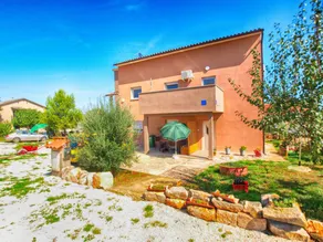 Pleasant holiday apartment with BBQ & terrace | Sea view - Image 2