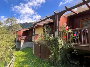 Apartment with terrace & garden - Image 2