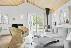 Fully equipped house with BBQ, terrace & jacuzzi | Next to the beach - Image 5