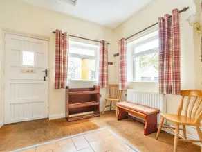 Cottage with garden - Image 4