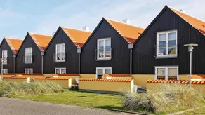 Apartment with terrace, jacuzzi & sauna | Beach nearby - Image 2