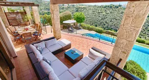 Villa con terraza, barbacoa y piscina privada | Vistas al campo de golf - Image 5