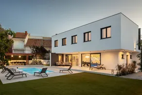 Villa with garden, barbecue & hot tub | Pool view - Image 3