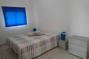Merveilleux appartement de vacances avec internet haut débit, terrasse et jardin | Vue mer | Plage à proximité | Avec animaux autorisés - Image 2