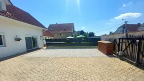 Charming apartment with terrace & garden | Pets are welcome - Image 3