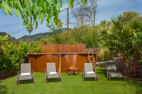 Children-friendly chalet with private pool, garden & terrace - Image 5