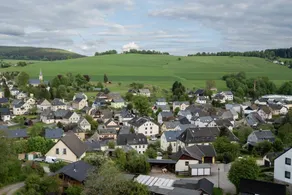 Child-friendly pleasant holiday home with BBQ, garden & terrace | Garden view | Dogs allowed - Image 4
