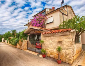 Pleasant flat with BBQ & terrace - Image 5