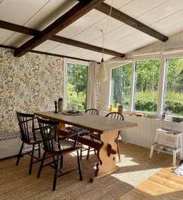 Holiday home with garden - Image 4