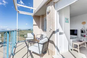 Charmant appartement entièrement équipé avec terrasse et piscine | Vue mer | À côté de la plage - Image 5
