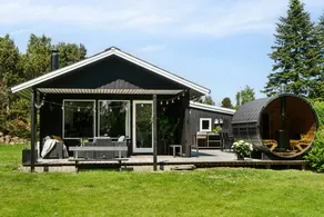 Child-friendly house with barbecue, sauna & garden | Dogs allowed - Image 3