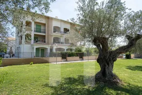Fully equipped charming flat with pool, garden & terrace | Beach view | Next to the beach | Pets allowed - Image 2