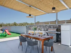 New Villa Luna with Private Pool Ping Pong and BBQ 1km from the beach - Image 2