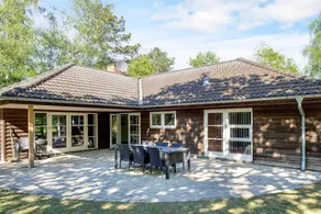 Modern Holiday Home in Store Fuglede With Garden - Image 2
