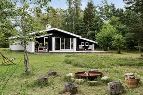 Holiday home with garden, terrace & sauna - Image 2