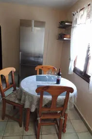 Holiday home with terrace & garden - Image 4