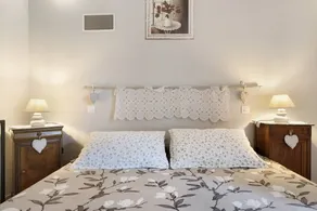 Bed and breakfast with garden & terrace - Image 4