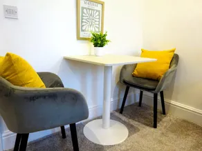 Apartamento vacacional con 2 habitaciones para 6 personas - Image 5