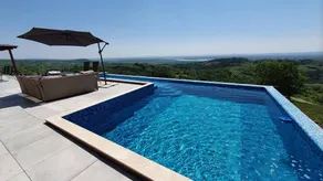 Villa mit Terrasse, Grill und Pool - Image 2