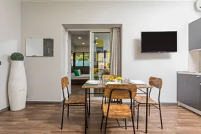 Appartement avec internet haut débit, sauna et terrasse | Proche Monastère de Saint Nicolas l'Arène | Vue ville | Idéal pour le télétravail - Image 5