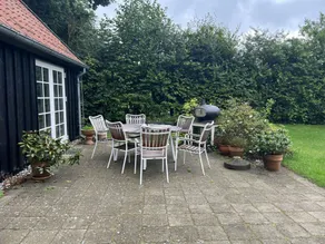 Children-friendly holiday home with garden, barbeque & terrace | Pets are welcome - Image 2