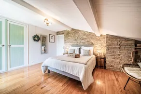 Bed & breakfast with terrace, garden & pool | Garden view - Image 5