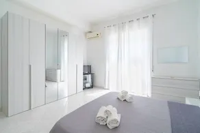Apartment 'La Residenza Di Adamo' with Balcony, Wi-Fi and Air Conditioning - Image 2