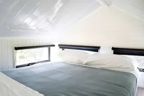 Sunshine Coast Tiny Home for Glamping in Queensland - Image 4