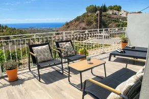 Flat with garden & terrace - Image 4