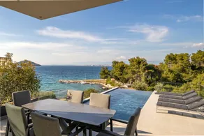 Villa with terrace, garden & private pool | Garden view - Image 2